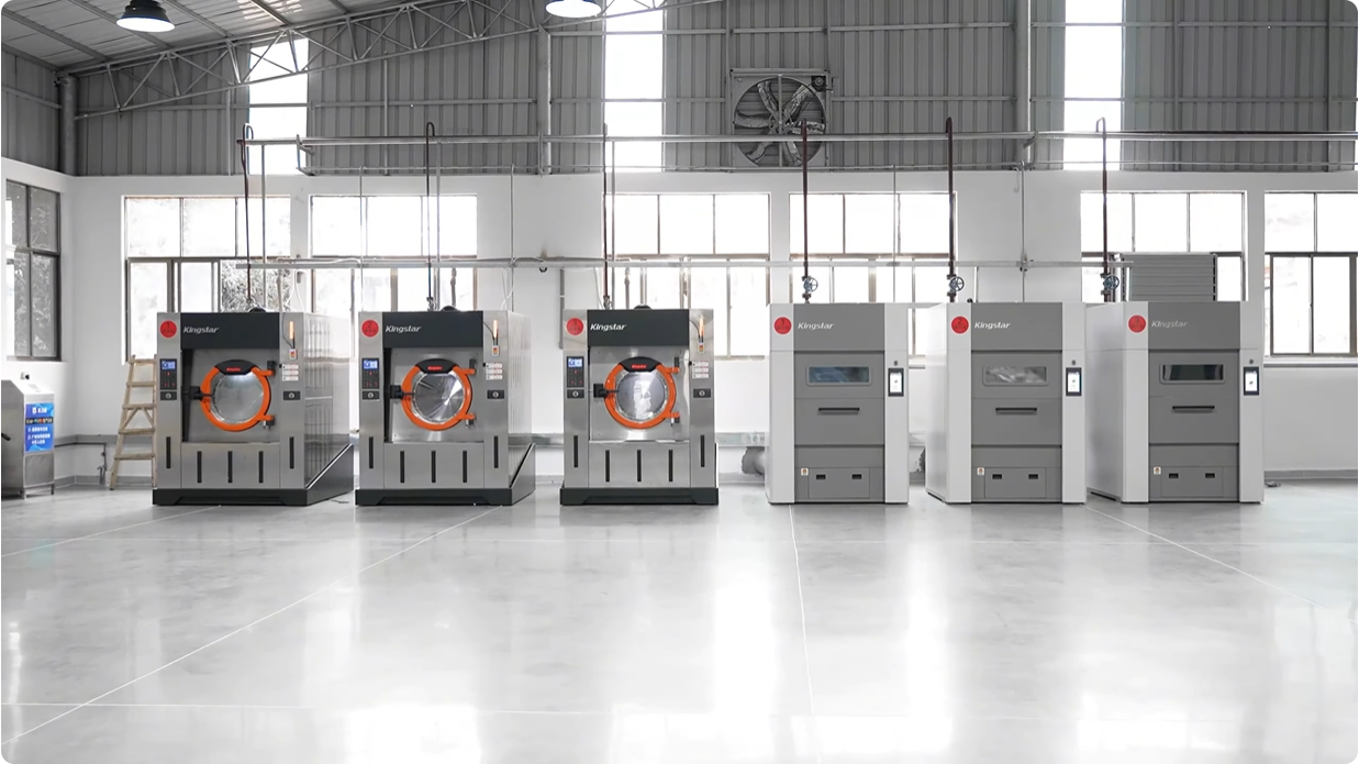 Làm thế nào một nhà máy giặt có thể xử lý hơn 3.000 sản phẩm mỗi ngày chỉ với 8 công nhân?